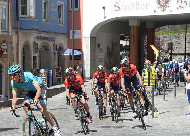 Vincenzo Nibali (ITA, Bahrain Merida Pro Cycling Team) im Merida Zug in Kufstein