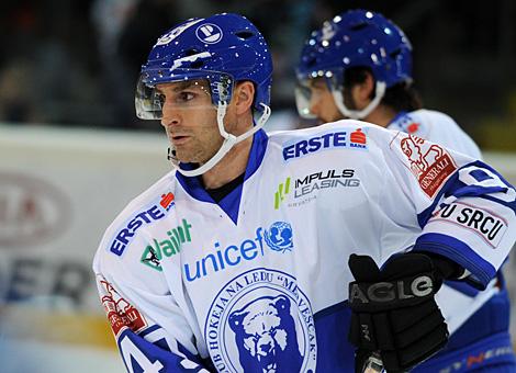 #49 Greg Day, Stuermer Zagreb, Liwest Black Wings Linz vs. KHL Medvescak Zagreb