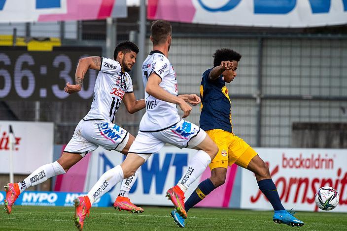 Andres Alberto Andrade Cedeno (LASK), Rene Renner (LASK), Karim Adeyemi (FC Red Bull Salzburg) Lask vs Red Bull Salzburg, Fussball, Bundesliga