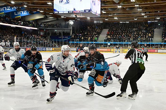 Istvan Bartalis (Hydro Fehervar AV 19), Emilio Romig (Steinbach Black Wings Linz), 34. Runde ICE, Steinbach Black Wings Linz vs Hydro Fehervar AV 19, Linz AG Eisarena 