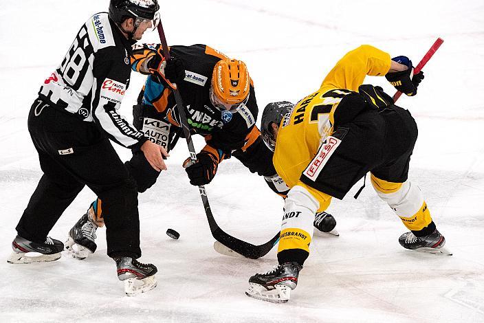 Andris Dzerins (Steinbach Black Wings Linz), Johan Harju (HC Pustertal Wölfe) Steinbach Black Wings Linz vs HC Pustertal Wölfe, bet-at-home ICE Hockey League