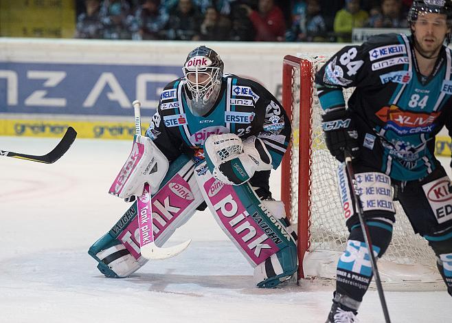 Tormann Michael Ouzas (EHC Liwest Black Wings Linz) EHC Liwest Black Wings Linz vs EC Red Bull  Salzburg 2. Semifinale