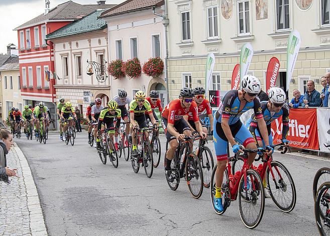 Das Feld in Königswiesen, 1. Mühlviertler Hügelwelt Classik, Königswiesen,  U23, Elite Damen und Herren