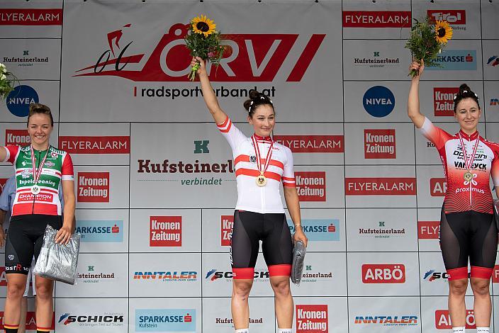 v.l.  2. Platz Verena Eberhardt (AUT, RSC ARBÖ Südburgenland), Siegerin Kathrin Schweinberger (AUT, Doltcini - Van Eyck Sport), 3. Platz Christina Schweinberger (AUT, Doltcini - Van Eyck Sport), 