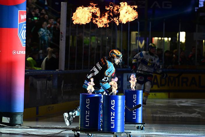 Shawn St.Amant (Steinbach Black Wings Linz) Win2Day ICE Hockey League,  Steinbach Black Wings Linz vs EC iDM Wärmepumpen VSV,  Linz AG Eisarena 