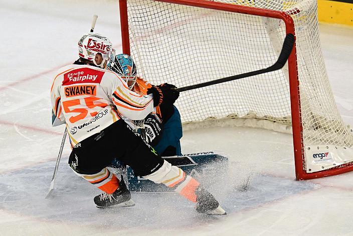 Trenton Bliss (Steinbach Black Wings), Nick Swaney (Moser Medical Graz 99ers) 7. Runde ICE, Steinbach Black Wings Linz vs Moser Medical Graz 99ers, Linz AG Eisarena 