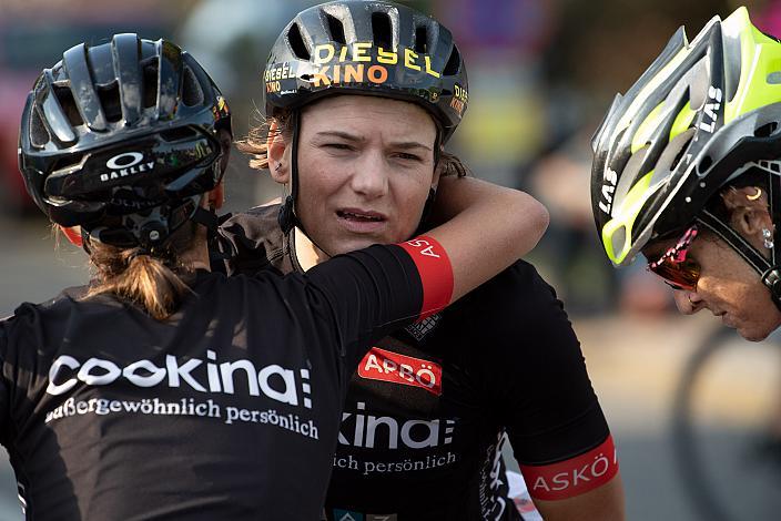 Siegerin Rennen Veronika Windisch (AUT, Team Cookina ARBÖ ASKÖ Graz RLM Stmk), 30. Peter Dittrich Gedenkrennen - Lagerhaus Korneuburg Grand Prix ÖRV RadLiga  Klein-Engersdorf, Damen