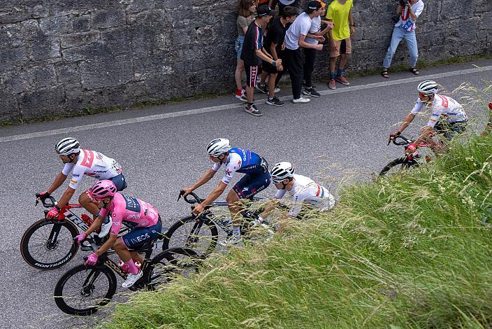 Richard Carapaz (ECU, Ineos Grenadiers) im Rosa Trikot, Stage 18, Borgo Val Sugana - Treviso, 105. Giro d Italia, UCI Worl Tour