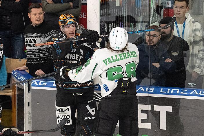 Jakob Mitsch (Steinbach Black Wings Linz), Marc-Oliver Vallerand (HK SZ Olimpija)  Steinbach Black Wings Linz vs HK SZ Olimpija, 30. Runde, Trikot Movember, ICE Hockey League, Steinbach Black Wings Linz, Linz AG Eisarena 