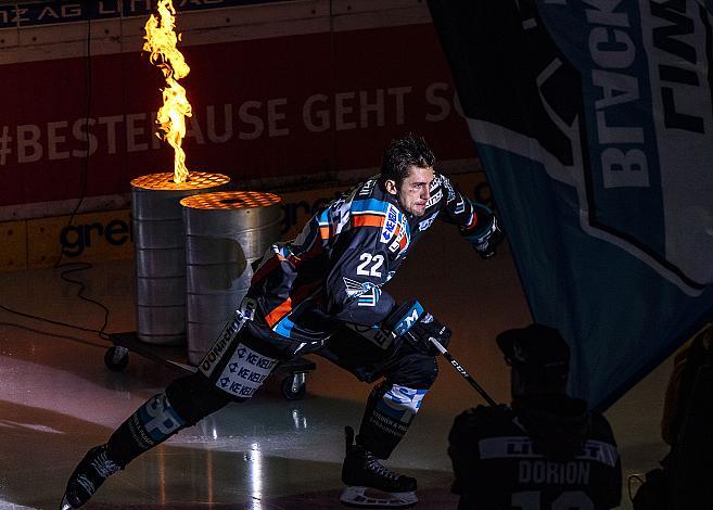 Hunter Fejes (EHC Liwest Black Wings Linz) Eishockey,  EHC Liwest Black Wings Linz vs EC VSV