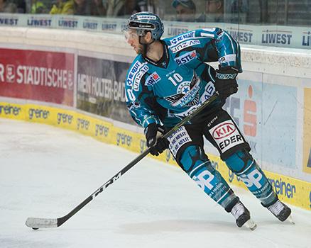 Marc-Andre Dorion (EHC Liwest Black Wings Linz) EHC Liwest Black Wings Linz vs EC Red Bull Salzburg