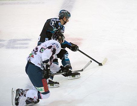 Daniel Oberkofler, Linz im Angriff, EHC Liwest Black Wings Linz vs Fehervar AV19