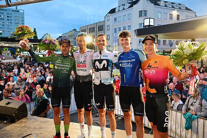 Podest Herren 5. Platz Riccardo Zoidl (AUT, Hrinkow Advarics), 2. Platz Felix Grossschartner (AUT, UAE Team Emirates - XRG), Sieger Gregor Mühlberger (AUT, Movistar Team), 3. Platz Felix Gall (AUT, Decathlon AG2R La Mondiale Team), 4. Platz Josef Dirnbauer (AUT, Cycling Team Schwingshandl), Herrenrennen, Kriterium Wels