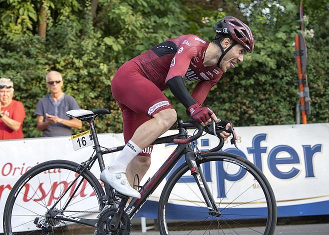 Lukas Schlemmer (AUT, Maloja Pushbikers) Linz Hauptplatz, Martinskirche,  Radsport 10. Int. OOE Rundfahrt Prolog
