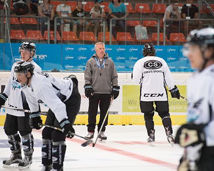 Head-Coach Robert Daum (EHC Liwest Black Wings Linz)