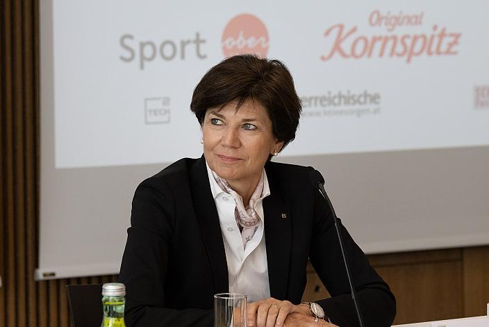 Michaela Keplinger-Mitterlehner (RLB OÖ, Generaldirektor Stellvertreterin) Pressekonferenz Int. Raiffeisen Oberösterreich Rundfahrt (UCI Kat. 2.2), Olympiazentrum Linz  