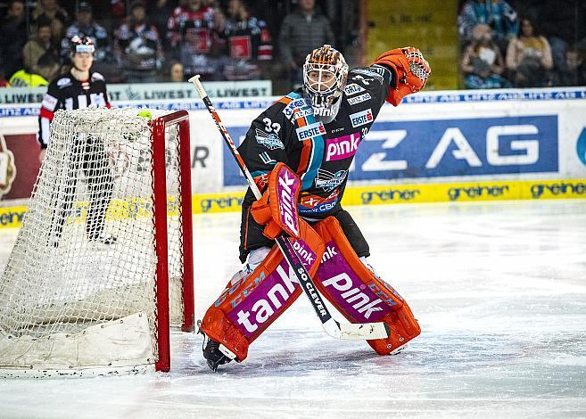 Im Bild: Tormann Jeff Glass (EHC Liwest Black Wings Linz) Eishockey,  EHC Liwest Black Wings Linz vs HC TWK Innsbruck