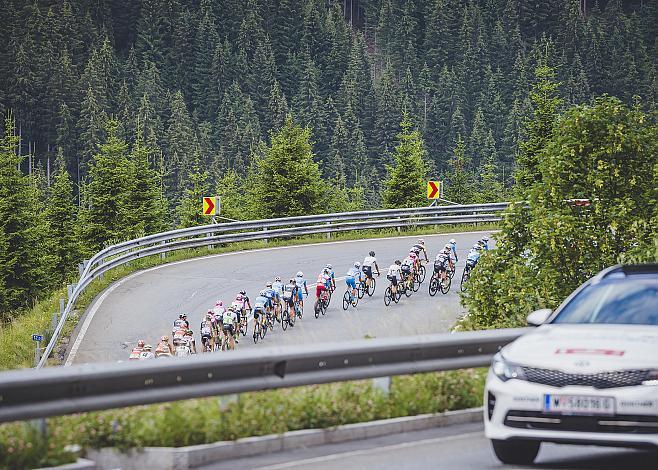 Das Feld am Felbertauern 4. Etappe Kitzbuehel - PrÃ¤graten  70. Ã–sterreich Rundfahrt 