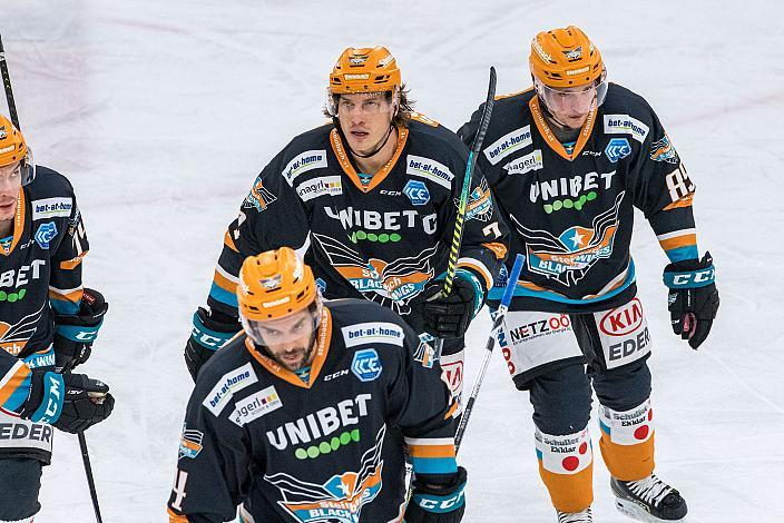 Linz feiert das Tor von Brian Lebler (Steinbach Black Wings 1992) Steinbach Black Wings 1992 vs HC TWK Innsbruck  , Eishockey, Bet at Home ICE Hockey League
