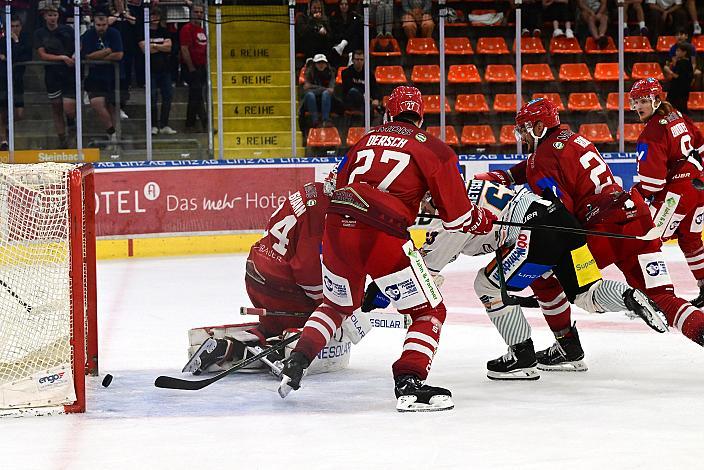 Die  Steinbach Black Wings Linz treffen zum 1 zu 0, Testspiel, Steinbach Black Wings Linz vs ELV Landshut , Linz AG Eisarena 