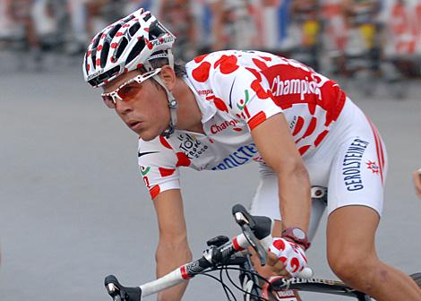 Bernhard Kohl, Team Gerolsteiner, im Trikot des Bergwertungssiegers der Tour de France, beim Kriterium in Wels.