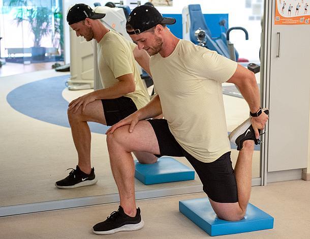 Chris Rumble (Steinbach Black Wings Linz) Ergotest bei INDIGO Therapiezentrum Linz, Steinbach Black Wings Linz, Eishockey, Bet at Home ICE Hockey League