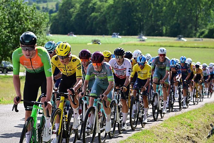 Im Gelben Trikot des Gesamtführenden Henrique Ribeiro Bravo (BRA, Soudal - Quickstep Devo Team) 3. Etappe Asten - Bad Schallerbach, Oberösterreich Rundfahrt