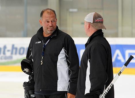 Trainer Kim Collins und Co Trainer Rick Nasheim, Liwest Black Wings Linz.