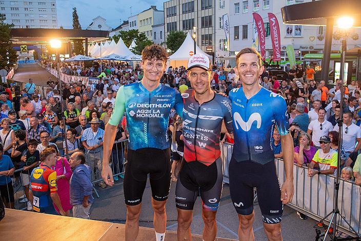 v.l. 2. Platz Felix Gall (AUT, Decathlon AG2R La Mondiale Team), Sieger Riccardo Zoidl (AUT, Team Felt - Felbermayr), 3. Platz Gregor Mühlberger (AUT, Movistar Team), 25. Welser Innestadt Kriterium 