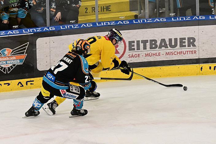 Shawn St.Amant (Steinbach Black Wings Linz), Bernhard Posch (spusu Vienna Capitals)  Win2Day ICE Hockey League,  Steinbach Black Wings Linz vs Spusu Vienna Capitals,  Linz AG Eisarena 