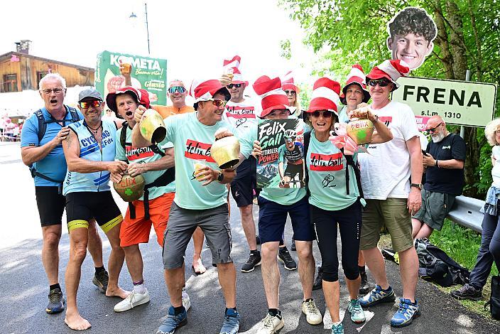 Fans bzw Fanclub von Felix Gall 19 Etappe. Feltre  -  Alleghe (Piani di Pezze)   (151km) 109. Giro d Italia