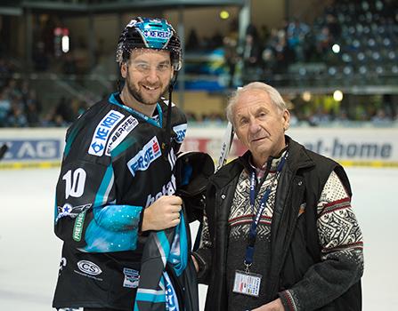 Marc-Andre Dorion (EHC Liwest Black Wings Linz) Ladies Charity, EHC Liwest Black Wings Linz vs HDD TELEMACH Olimpija Ljubljana, Laibach