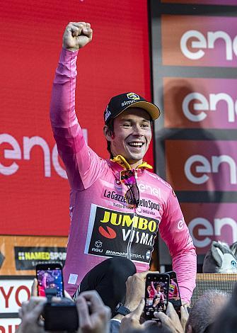 Primoz Roglic (SLO, Team Jumbo-Visma)  im Rosa Trikot, Maglia Rosa, Giro, Giro d Italia, Bologna