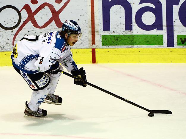 Brian Lebler (Liwest Black Wings Linz) im Angriff, EHC Liwest Black Wings Linz vs EC KAC, Play-Offs, Semifinale