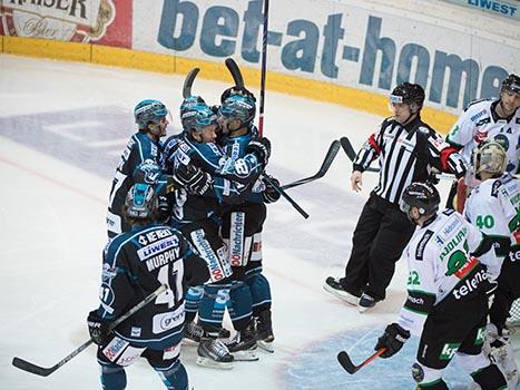 Linz feiert, EHC Liwest Black Wings Linz vs HDD Telemach Olympija Ljubljana