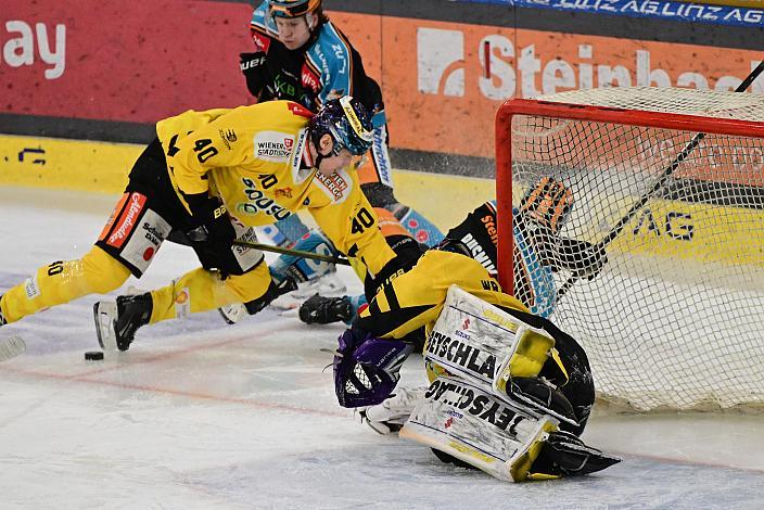  Bernhard Posch (spusu Vienna Capitals), Tormann Sebastian Wraneschitz (spusu Vienna Capitals), Julian Pusnik (Steinbach Black Wings Linz), Brodi Stuart (Steinbach Black Wings Linz) Win2Day ICE Hockey League,  Steinbach Black Wings Linz vs Spusu Vienna Capitals,  Linz AG Eisarena 