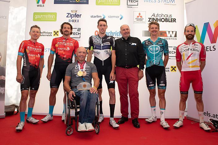 Hermann Pernsteiner (AUT, Bahrain - Victorious), Marco Haller (AUT, Bahrain - Victorious), Walter Ablinger Paralympische Spiele Medaillengewinner Tokyo 2020, Michael Gogl (AUT, Team Qhubeka Assos), Sebastin Schönberger (AUT, B&B Hotels P/B KTM), Simon Geschke (GER, Cofidis) Innenstadtkriterium Wels, Radsport, Kriterium