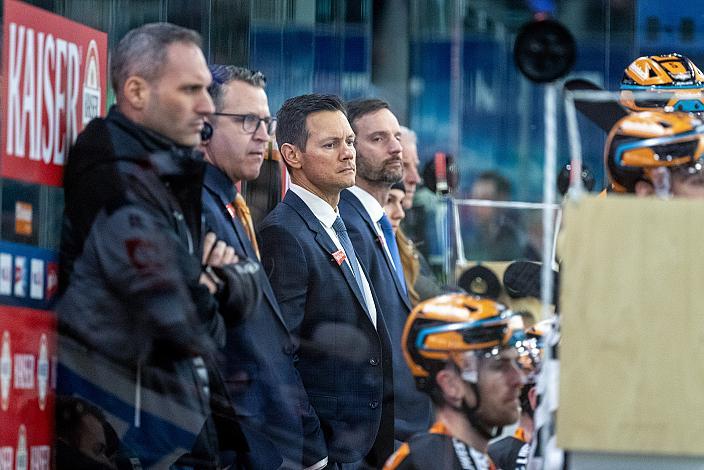 Head Coach Philipp Lukas (Steinbach Black Wings Linz) Steinbach Black Wings Linz vs Hydro Fehervar AV 19, 52. Runde ICE Hockey League, Steinbach Black Wings Linz, Linz AG Eisarena