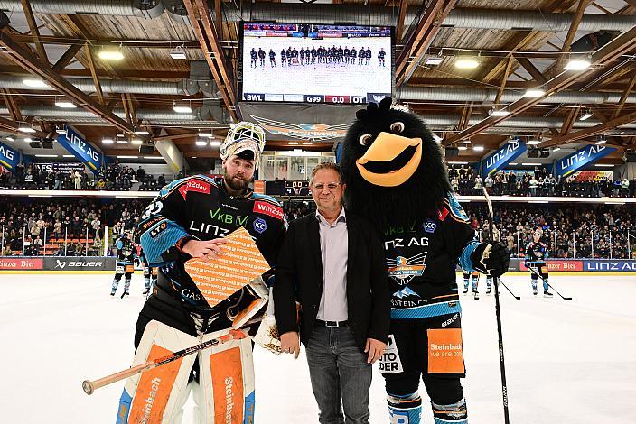  Spieler des Abends  Tormann Rasmus Tirronen (Steinbach Black Wings Linz) Win2Day ICE Hockey League,  Steinbach Black Wings Linz vs Moser Medical Graz 99ers,  Linz AG Eisarena 