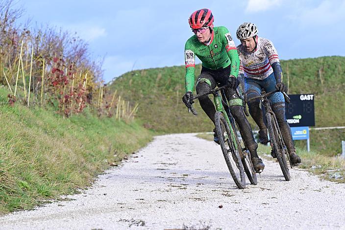 Daniel Federspiel (AUT, Team Felbermayr Simplon Wels), hinter Sieger Fabian Eder (GER, Heizomat Radteam), Radquerfeldein GP um das Sportzentrum Gunskirchen, Rad Cyclo Cross,