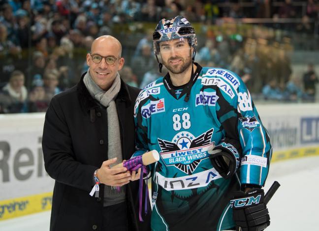 Dan DaSilva (EHC Liwest Black Wings Linz)  EHC Liwest Black Wings Linz vs HC Orli Znojmo