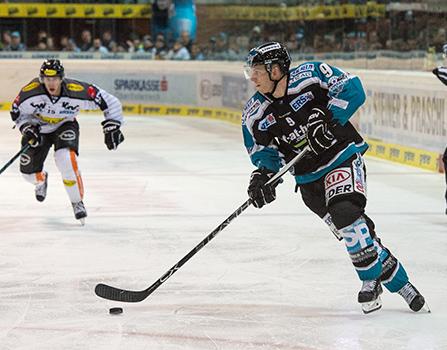 Jason Ulmer (EHC Liwest Black Wings Linz), EHC Liwest Black Wings Linz vs Dornbirner Eishockey Club