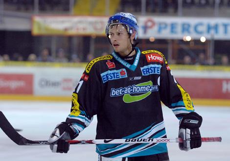 #21 Philipp Lukas, Liwest Black Wings