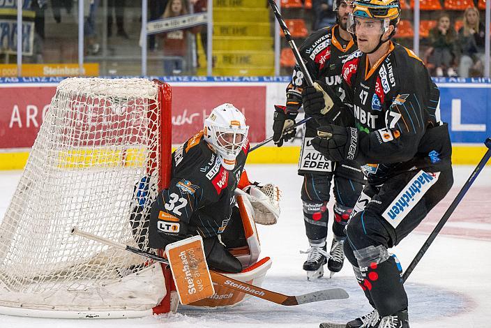 Tormann Rasmus Tirronen (Steinbach Black Wings Linz), Logan Roe (Steinbach Black Wings Linz), Steinbach Black Wings Linz vs EC iDM Wärmepumpen VSV, 1. Runde, Steinbach Black Wings Linz, Linz AG Eisarena 