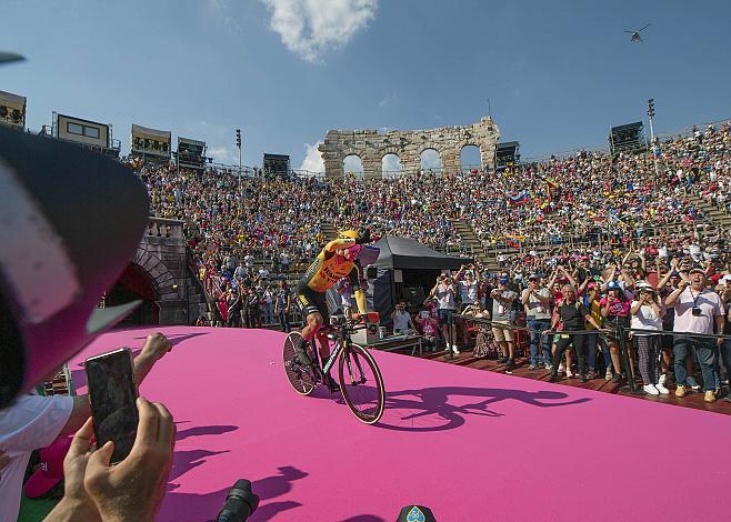 Primoz Roglic (SLO, Team Jumbo-Visma) Verona Giro, Giro d Italia, Radsport, 102. Giro d Italia - 21. Etappe Zeitfahren 