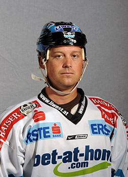 #19 Robert Shearer, Stuermer, EHC Liwest Black Wings Linz