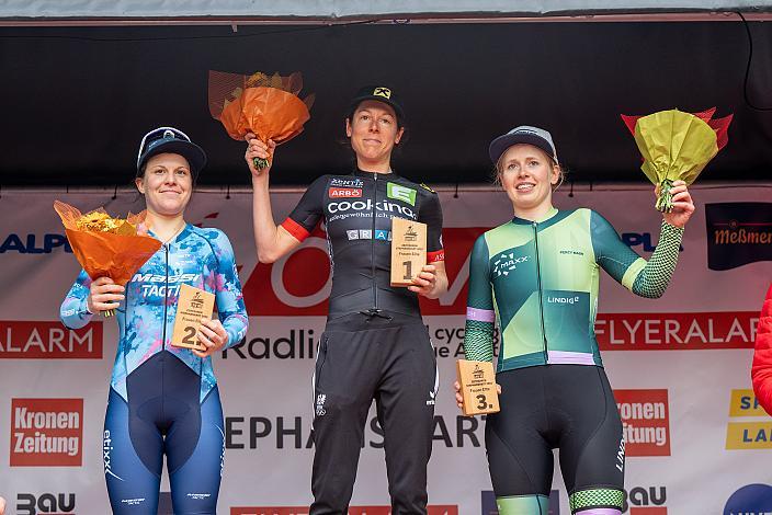 Podest Damen 2. Platz Corinna Lechner (GER), Siegerin Anna Kiesenhofer (AUT, Team Cookina ARBÖ ASKÖ Graz RLM Stmk), 3. Platz Helena Bieber (GER, MAXX-Solar Linding Woman Racing RG) Damen Elite, U23, Radliga, Einzelzeitfahren Stephanshart, Niederösterreich