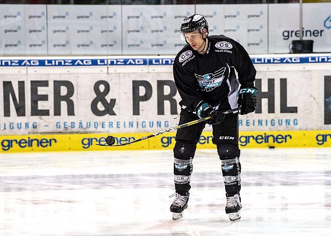 Im Bild: Steve Oleksy (EHC Liwest Black Wings Linz) Eishockey,  EHC Liwest Black Wings Lin z