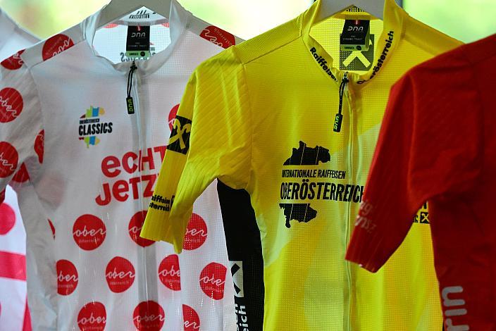 Führungstrikots der OÖ Rundfahrt,  Pressekonferenz Int. Raiffeisen Oberösterreich Rundfahrt (UCI Kat. 2.2), Olympiazentrum Linz