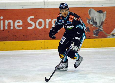 #20 Brad Purdie, Stuermer, EHC Liwest Black Wings Linz.